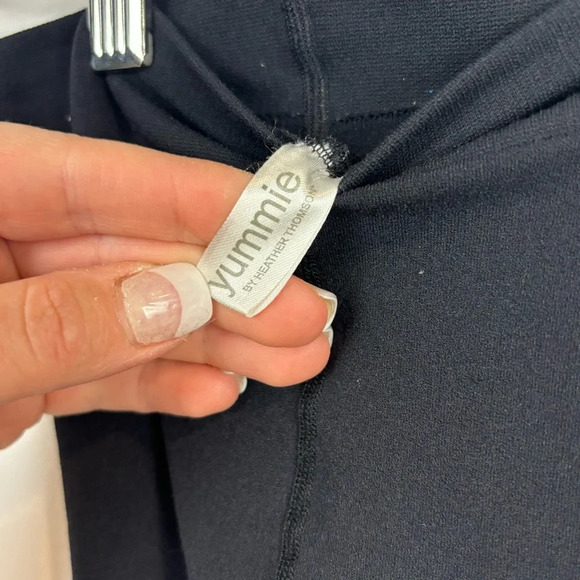 Yummie by Heather Thomson Tights - Picture 3 of 6